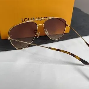 Louis Vuitton | Accessories | Louis Vuitton Womens Aviator  display picture 1